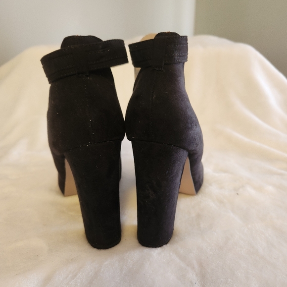 Suede-like heels - Picture 4 of 5